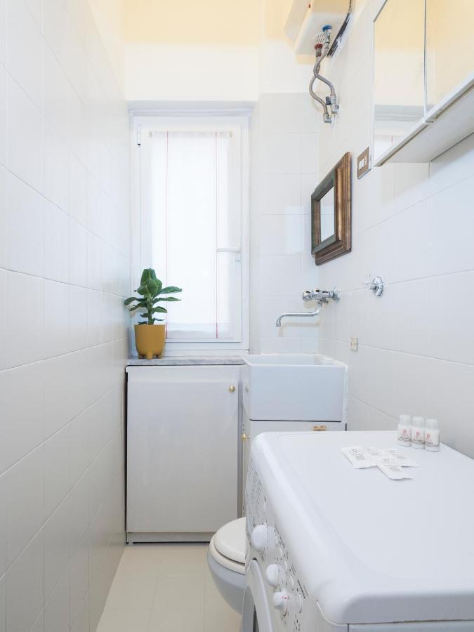 Blessy Apartment Vaticano Rome Bagian luar foto
